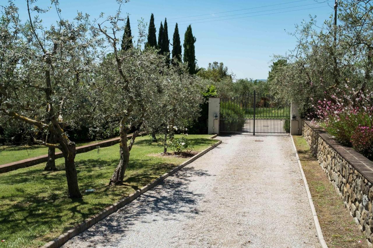Вілла La Casa Delle Rose Террануова-Браччоліні Екстер'єр фото